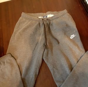 Nike jogging pants